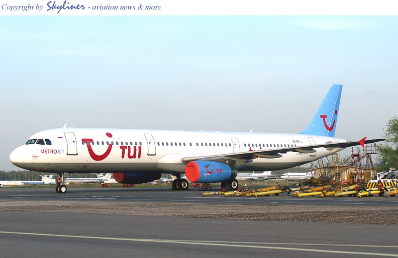 Airbus A321-200 [EI-ETJ]