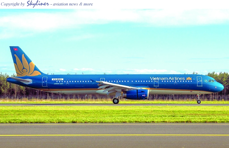 Airbus A321-200 [ES-MAG]