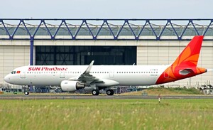 Airbus A321-200 [2-FWCA / VN-A279]