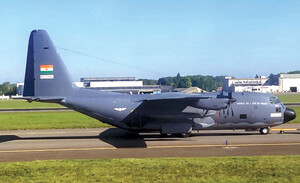 Lockheed C-130 Hercules [65-0985 / 5U-MTU]