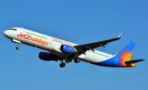 Airbus A321-200 [G-HLYF]