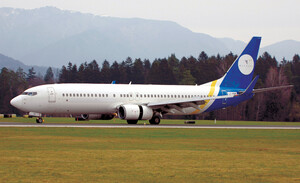 Boeing 737-800 [LY-PMI]