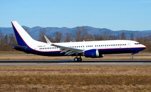 Boeing 737-800 [N788BJ / N3E]